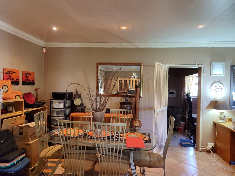 5 Bedroom Property for Sale in Songloed North West